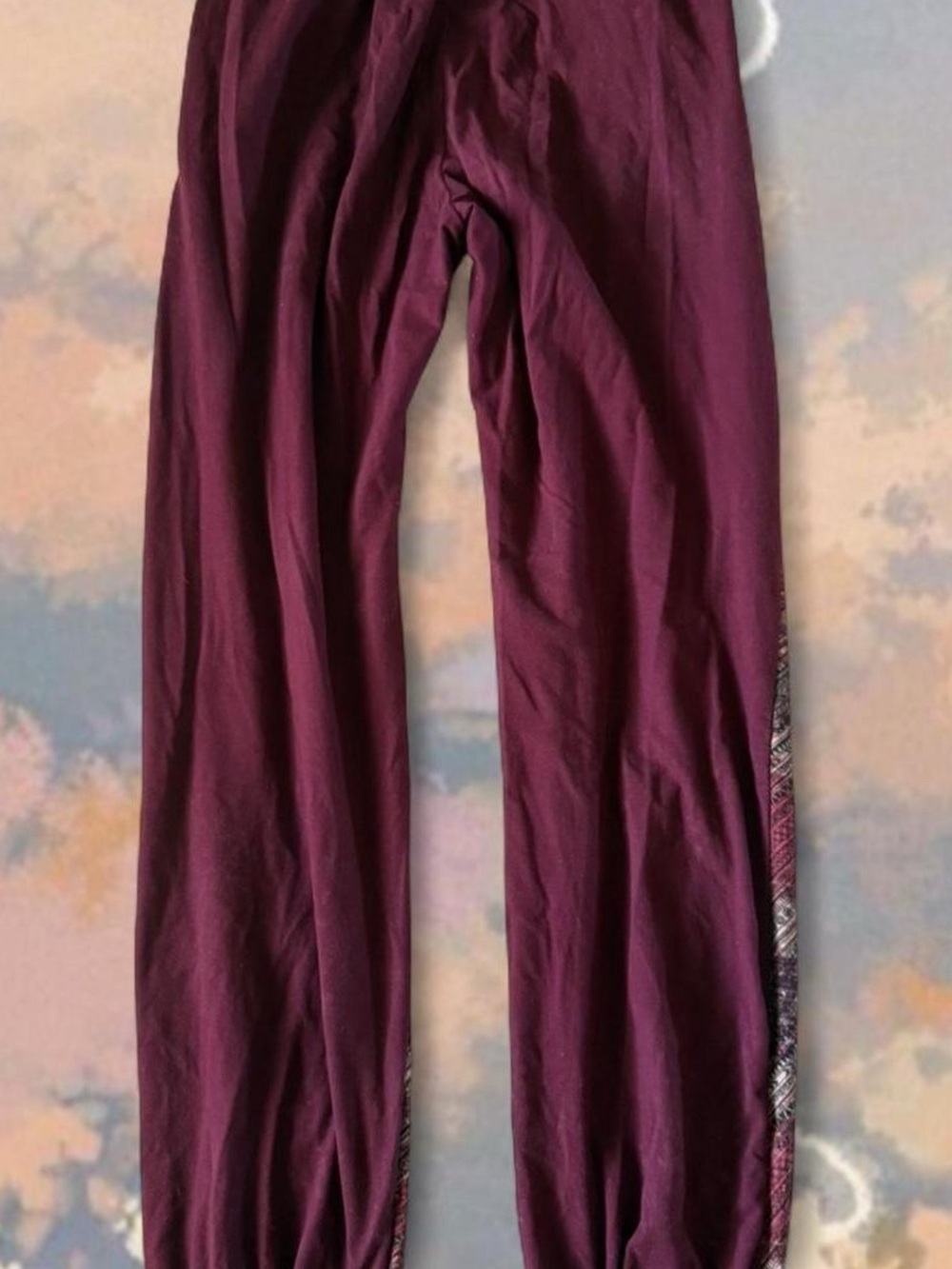 Maroon Patterned Active Leggings - Picture 5 of 5